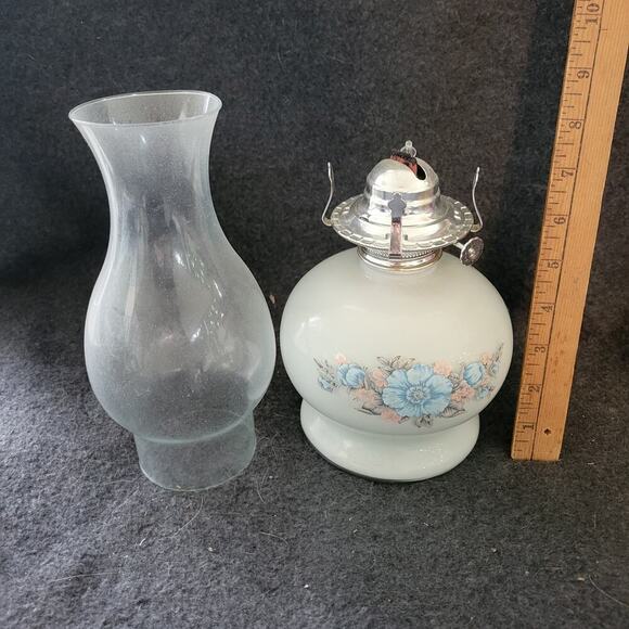 Oil Lamp - Picture 3 of 5